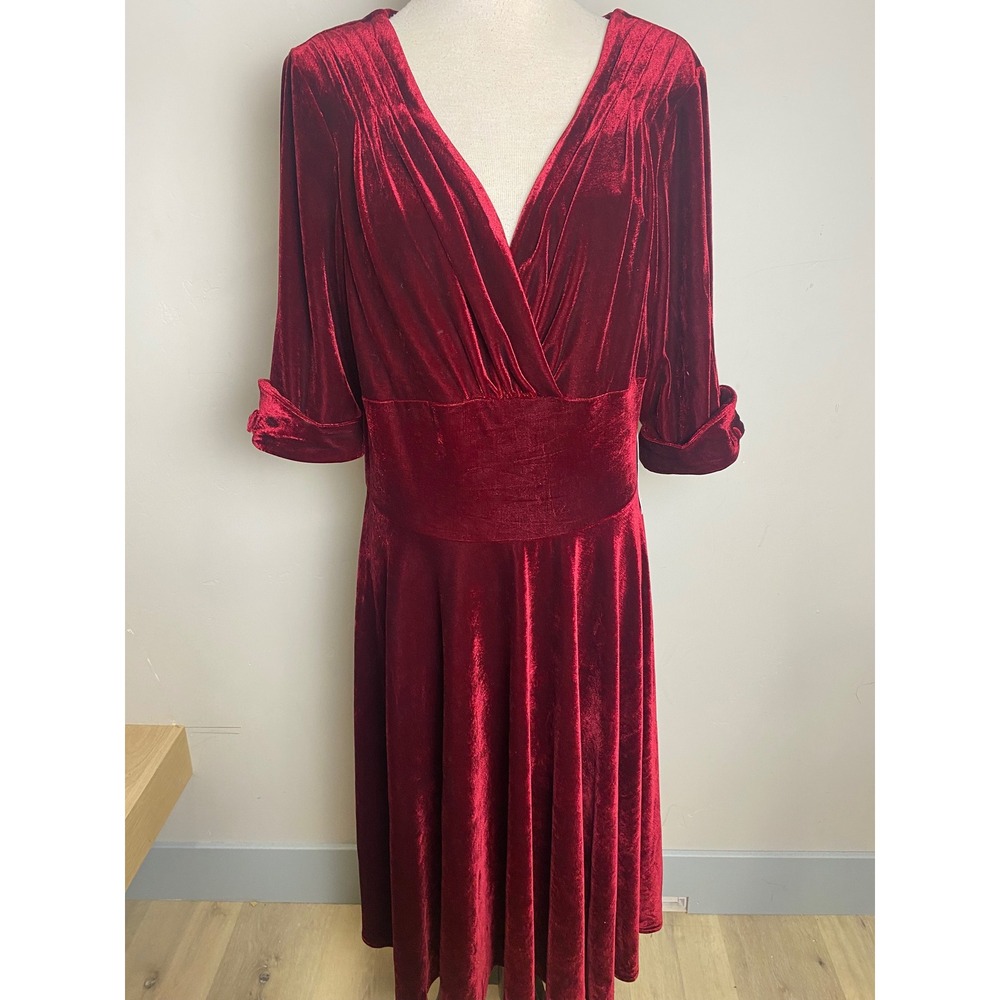 Unique Vintage Burgundy Velvet Midi Dress XL 14 V-Neck Flare Party Red Holiday